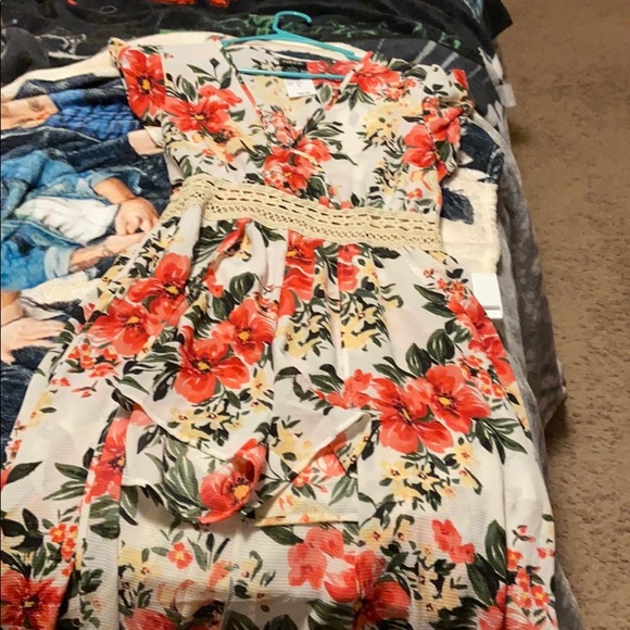 Romper - Picture 2 of 2